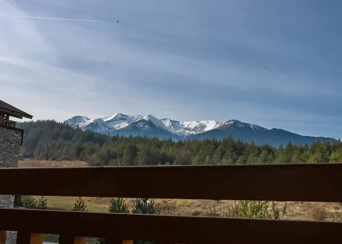 St. John Hill Apartment, *