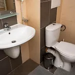 St. John Hill Apartment, Διαμέρισμα