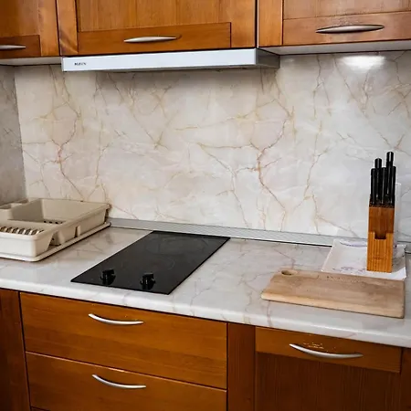 St. John Hill Apartment, بانسكو