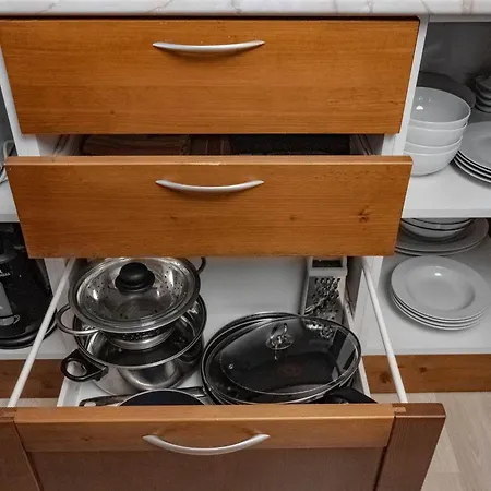 St. John Hill Apartment, شقة بانسكو