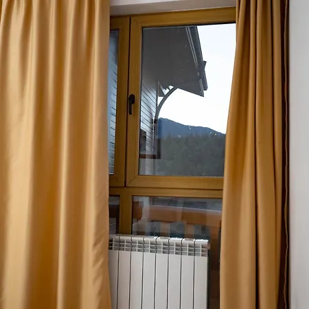 St. John Hill Apartment, *