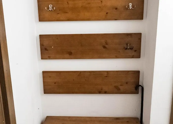 St. John Hill Apartment, Apartment