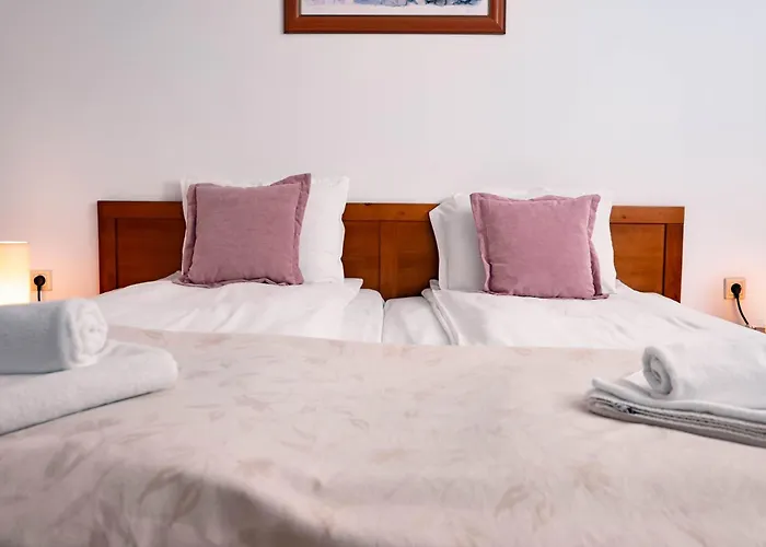 St. John Hill Apartment,