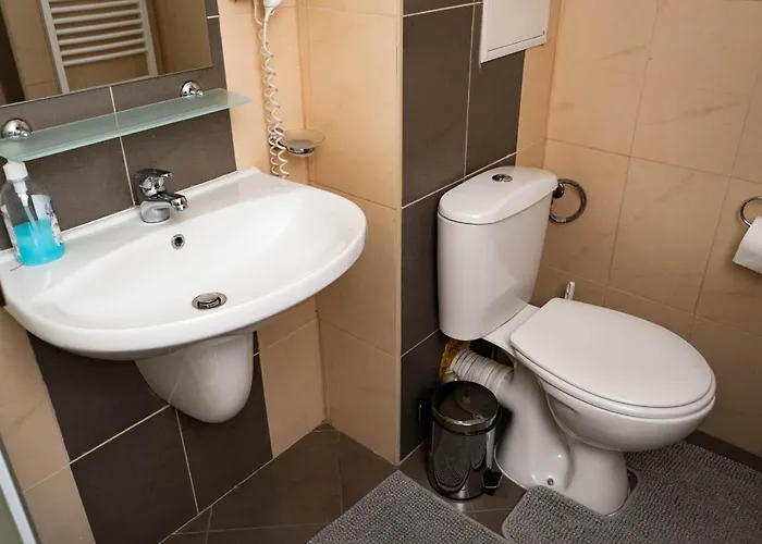 St. John Hill Apartment, Apartment